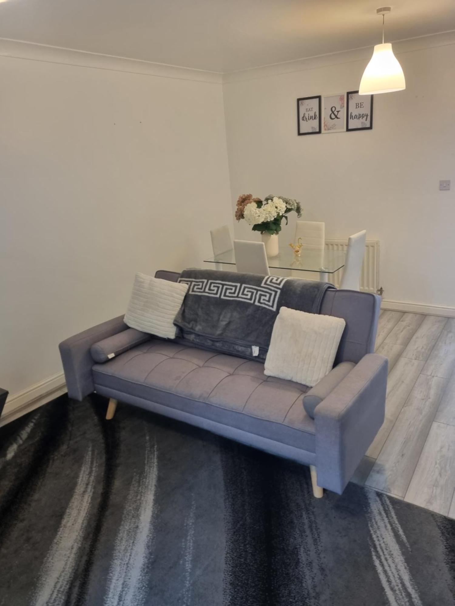 Maidstone Villa 3 Bedroom Free Sports Channels,Parking Sleeps 7 Экстерьер фото